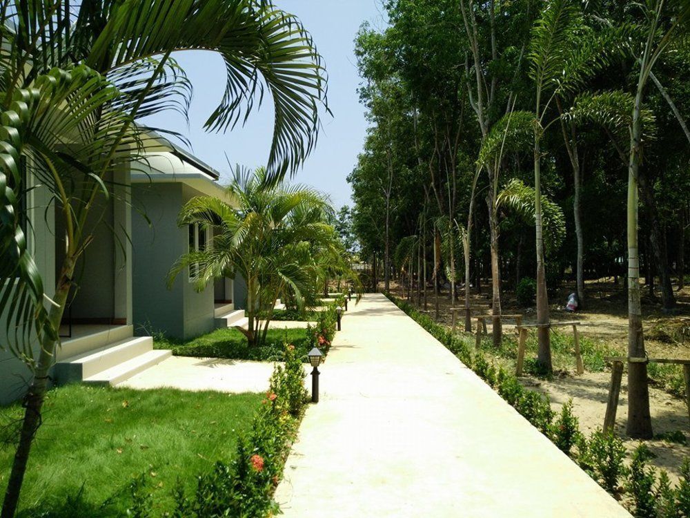 Saiyuan Garden Resort Rawai Bagian luar foto